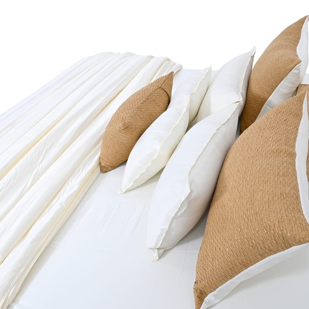 ZARF Italian Staple Weave Comforter With 2 Designer Pillow Cases 1 Breakfast Cushion Cover - Zuri