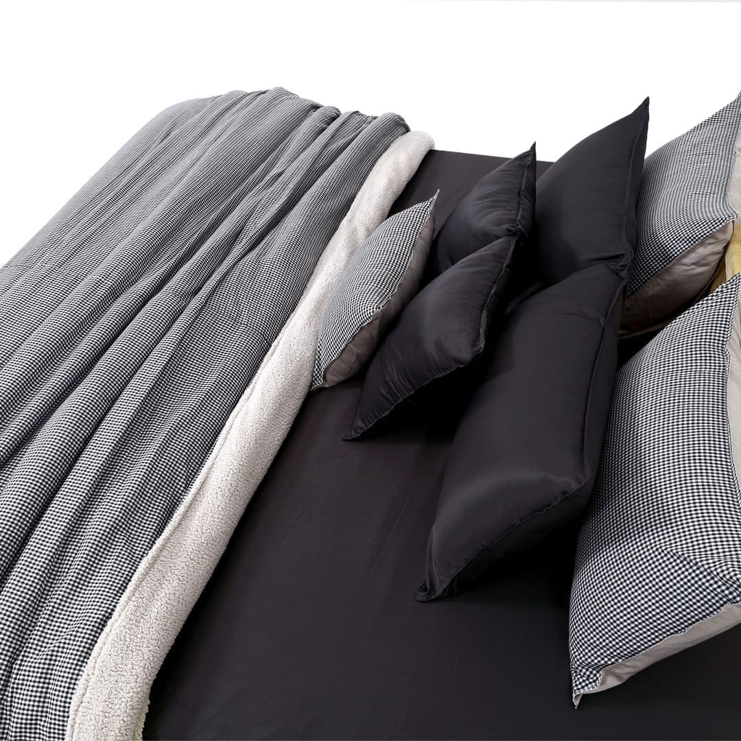 Zarf California King Size Reversible Quilt  - Oxford