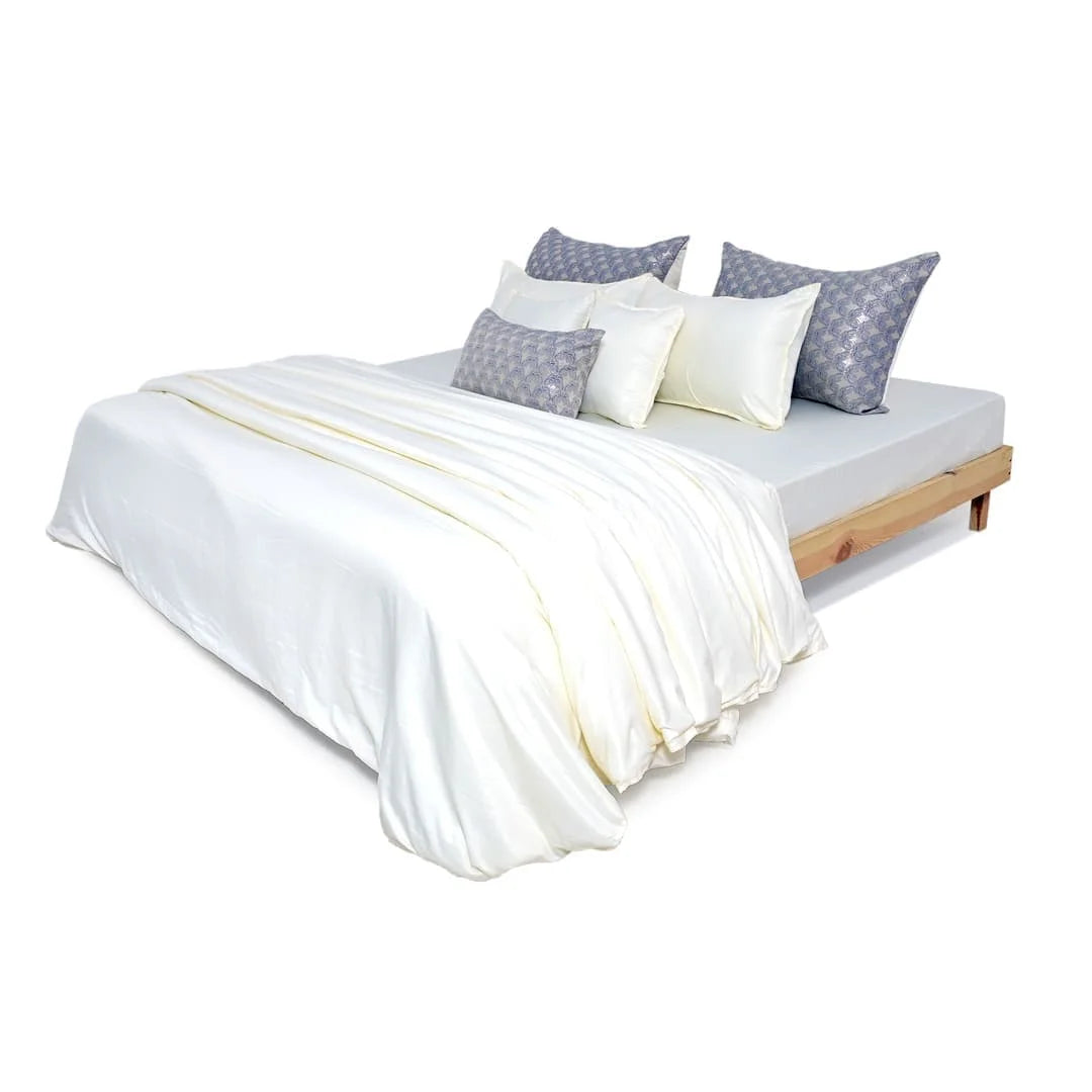 ZARF Italian Staple Weave Comforter With 2 Designer Pillow Cases 1 Breakfast Cushion Cover - Papillon