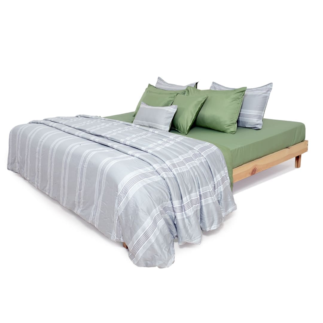 Zarf AC Comforter With 2 Pillow Cases and 1 Breakfast Pillow - Thyme