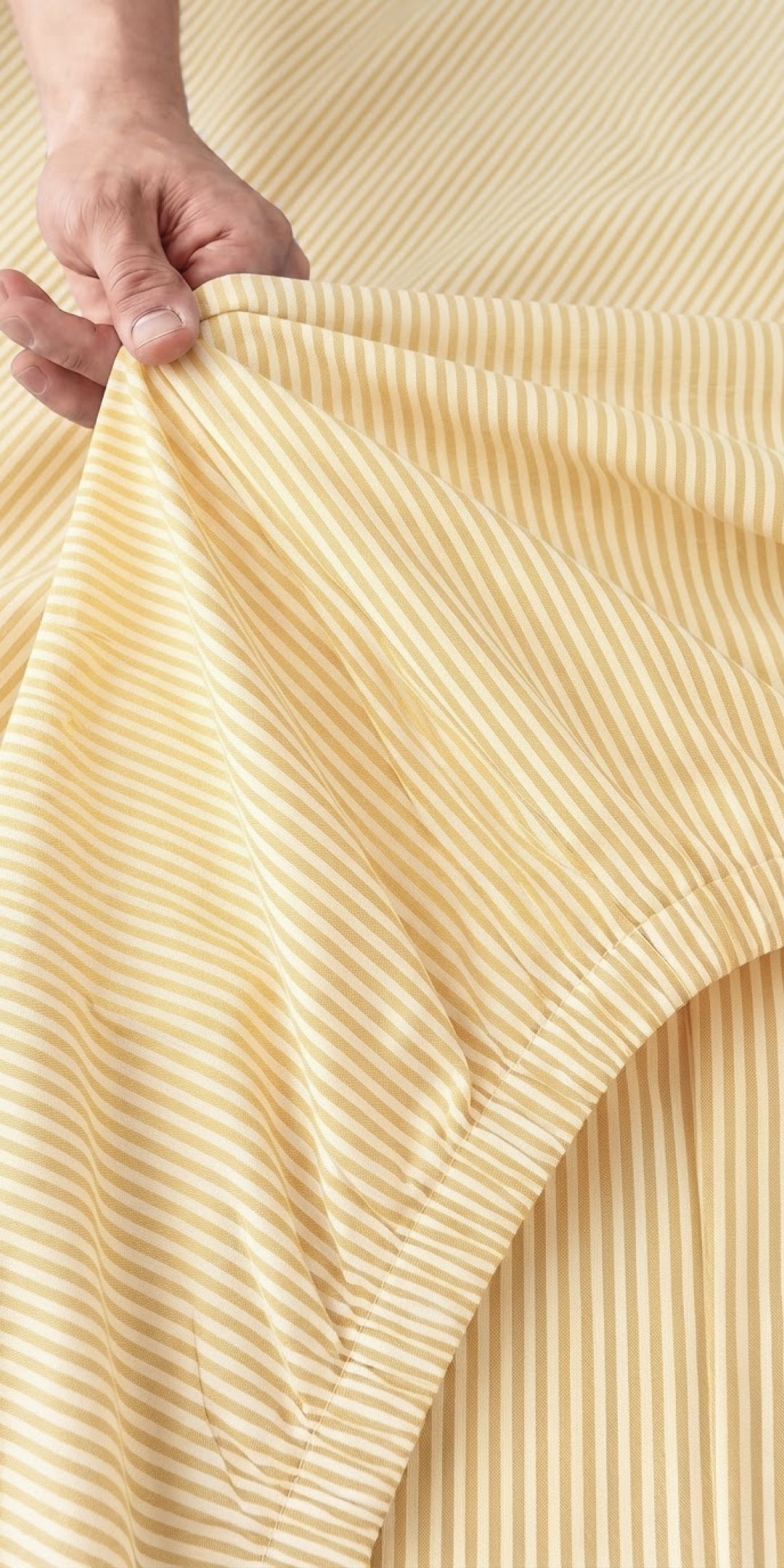 ZERIES PERCALE WEAVE EGYPTIAN COTTON FITTED BEDSHEET WITH 2 PILLOW CASES - Amalfi