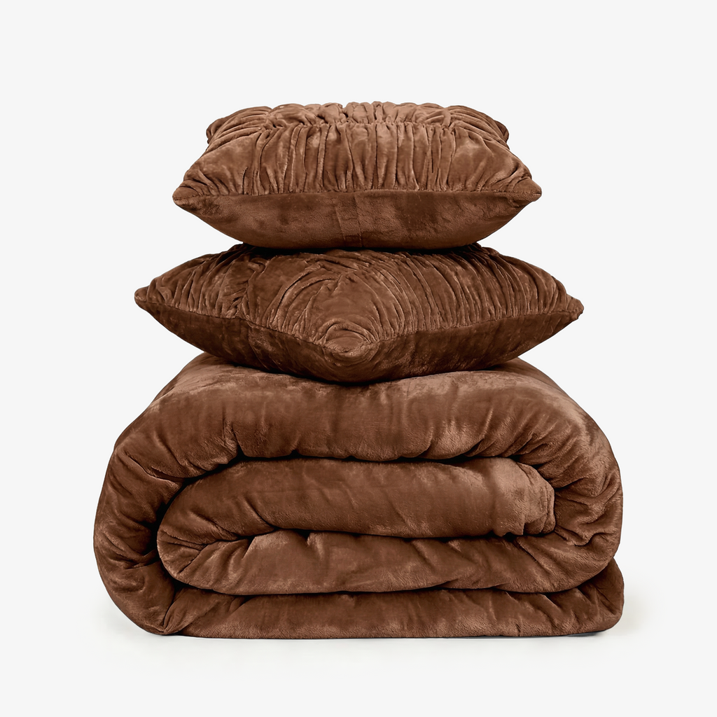 Zarf Ultra-Warm Luxury Winter Blanket With Two Cushion Covers - Auburn