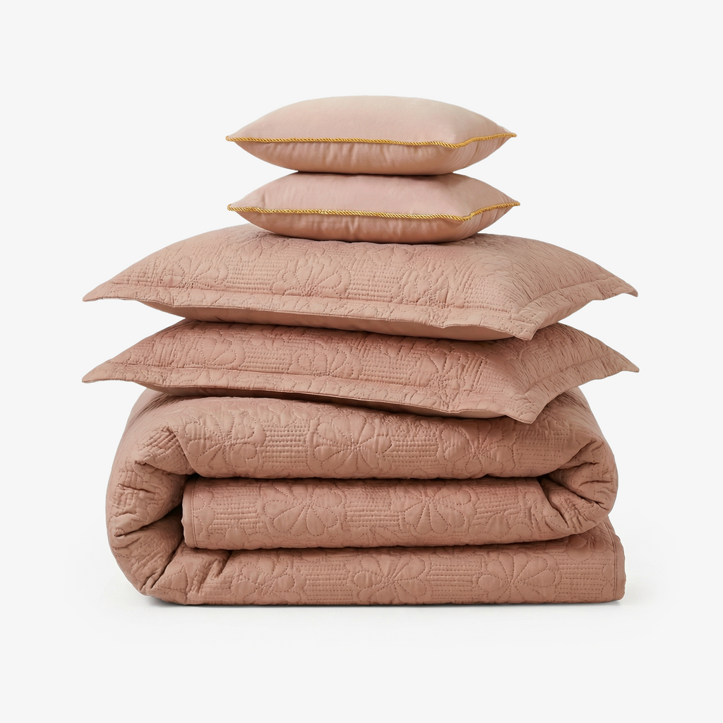 Zarf California King Size AC Comforter With 2 Pillow Cases & 2 Cushion Covers - Blush