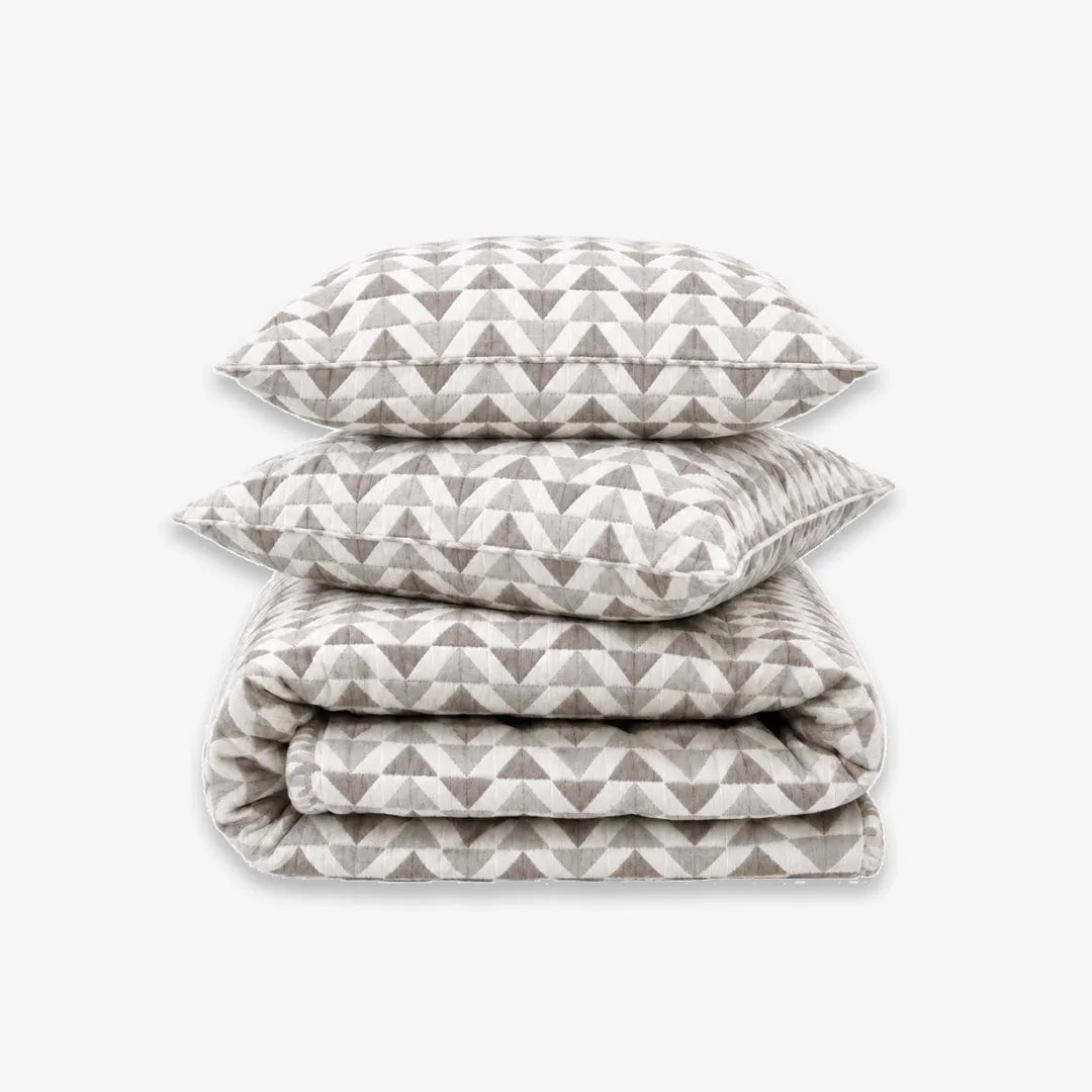 Zarf California King Size Plush Cotton AC Blanket With 2 Pillow Cases - Celestial Grey