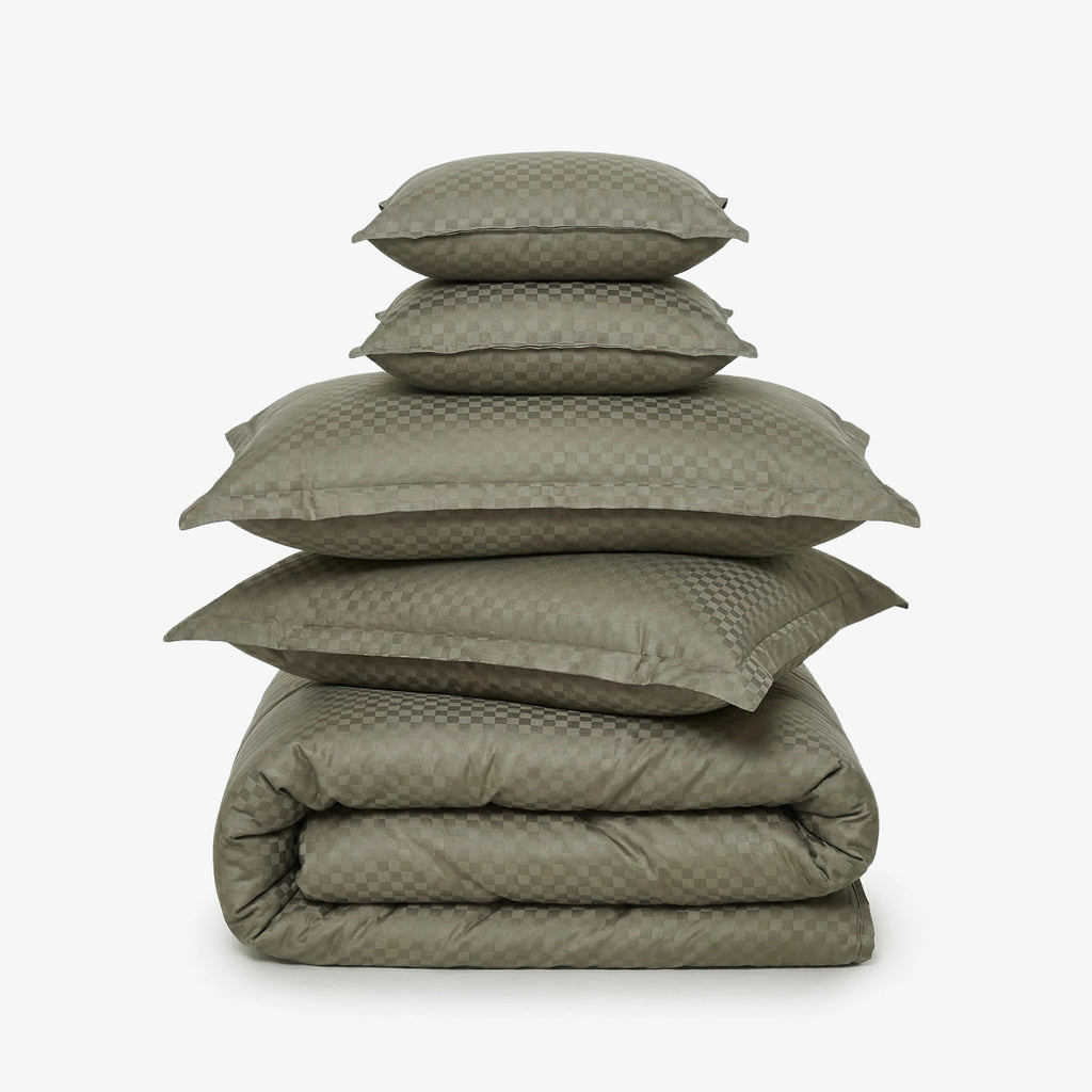 ZARF Egyptian Cotton Comforter With 2 Pillowcases & 2 Cushion Covers - Chestnut