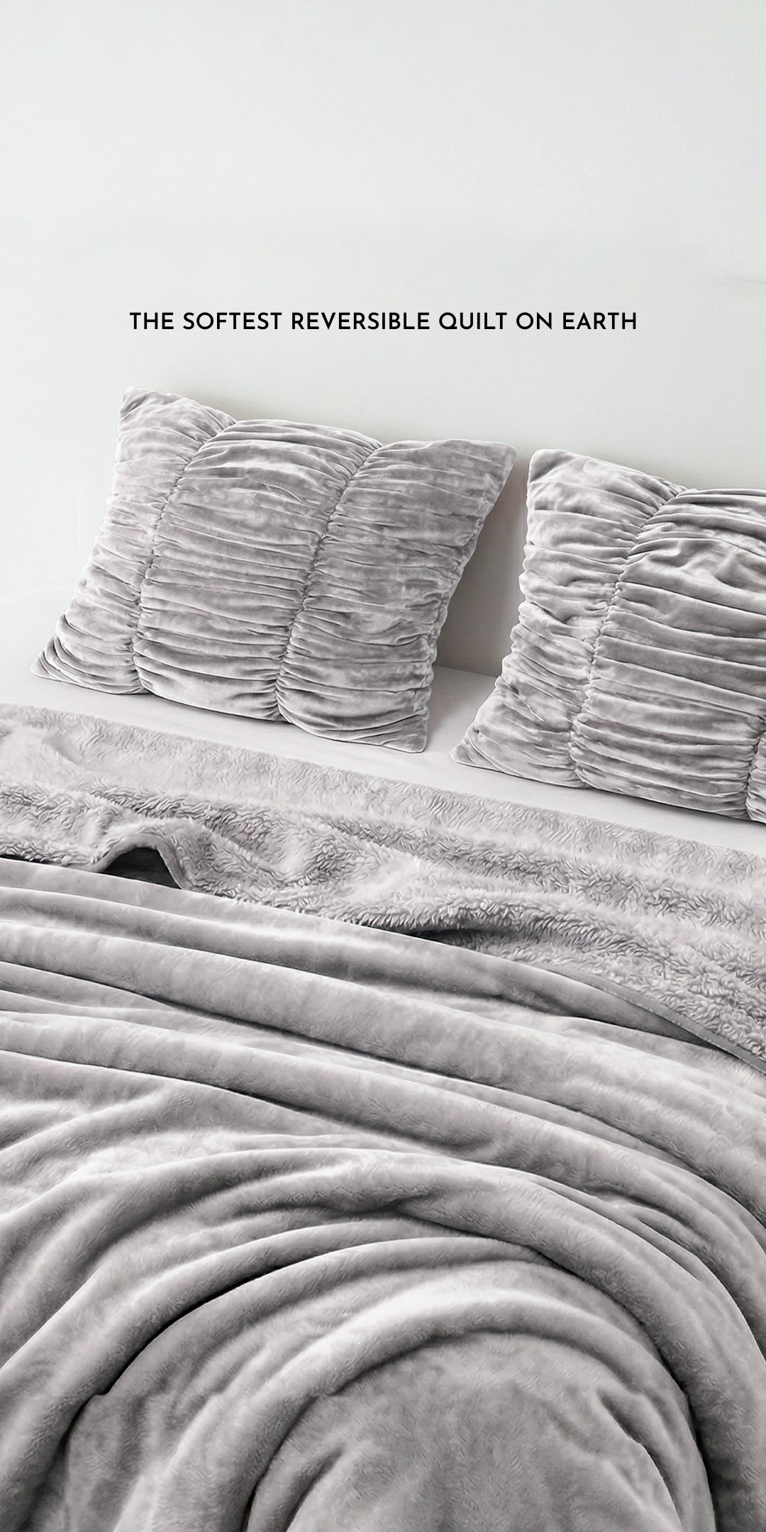 Zarf California King Size Reversible Quilt With 2 Cushion Covers - Chrome