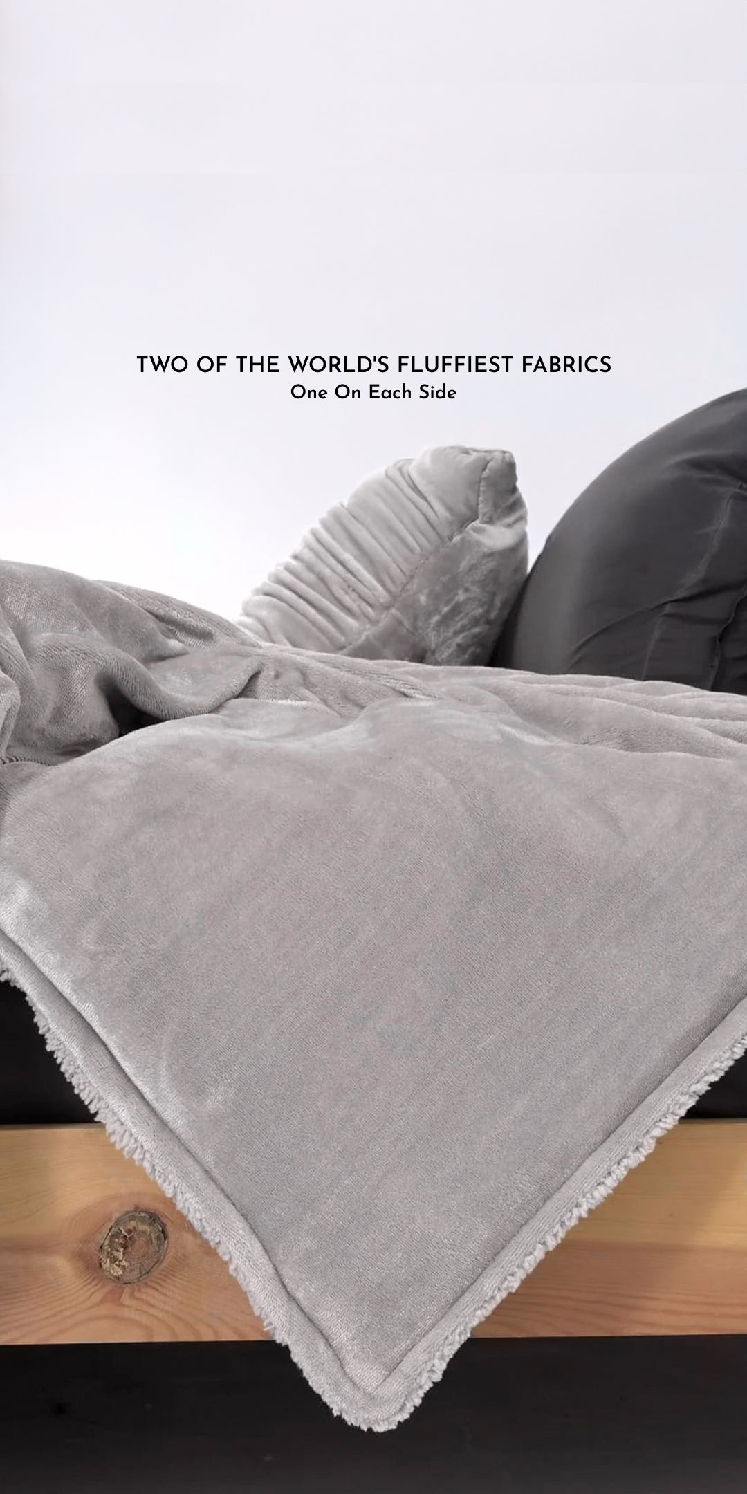 Zarf California King Size Reversible Quilt With 2 Cushion Covers - Chrome