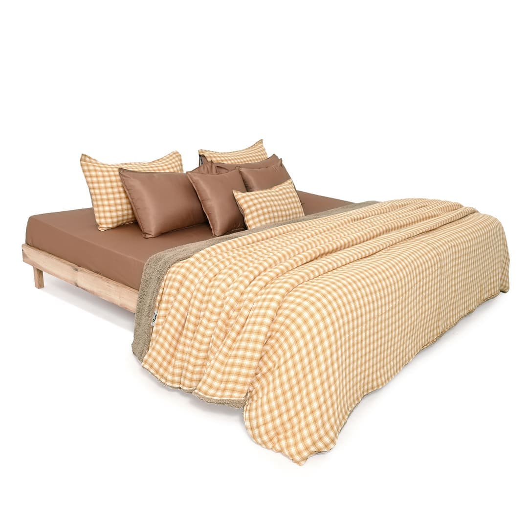 Zarf California King Size Reversible Quilt  With 2 pillowcases and 1 Breakfast Cushion cover - Maple