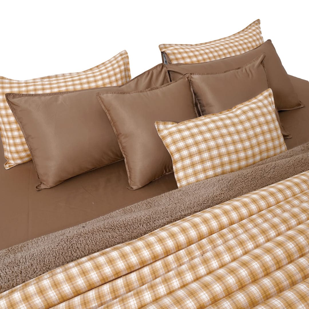 Zarf California King Size Reversible Quilt  With 2 pillowcases and 1 Breakfast Cushion cover - Maple