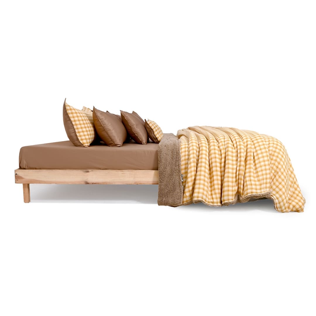 Zarf California King Size Reversible Quilt  With 2 pillowcases and 1 Breakfast Cushion cover - Maple