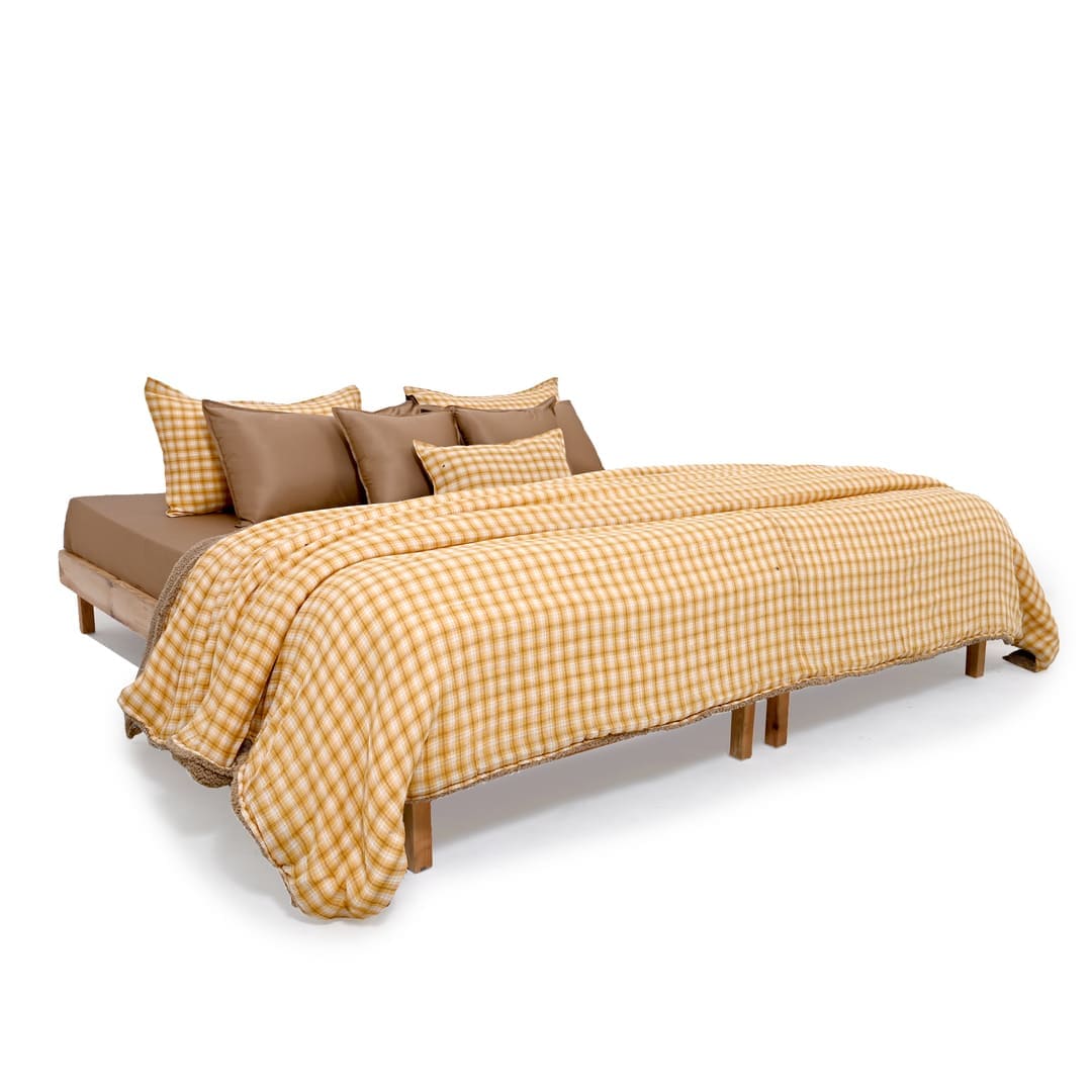 Zarf California King Size Reversible Quilt  With 2 pillowcases and 1 Breakfast Cushion cover - Maple