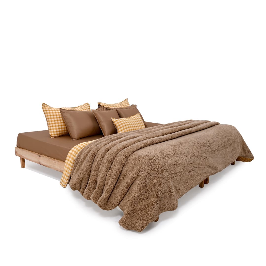 Zarf California King Size Reversible Quilt  With 2 pillowcases and 1 Breakfast Cushion cover - Maple