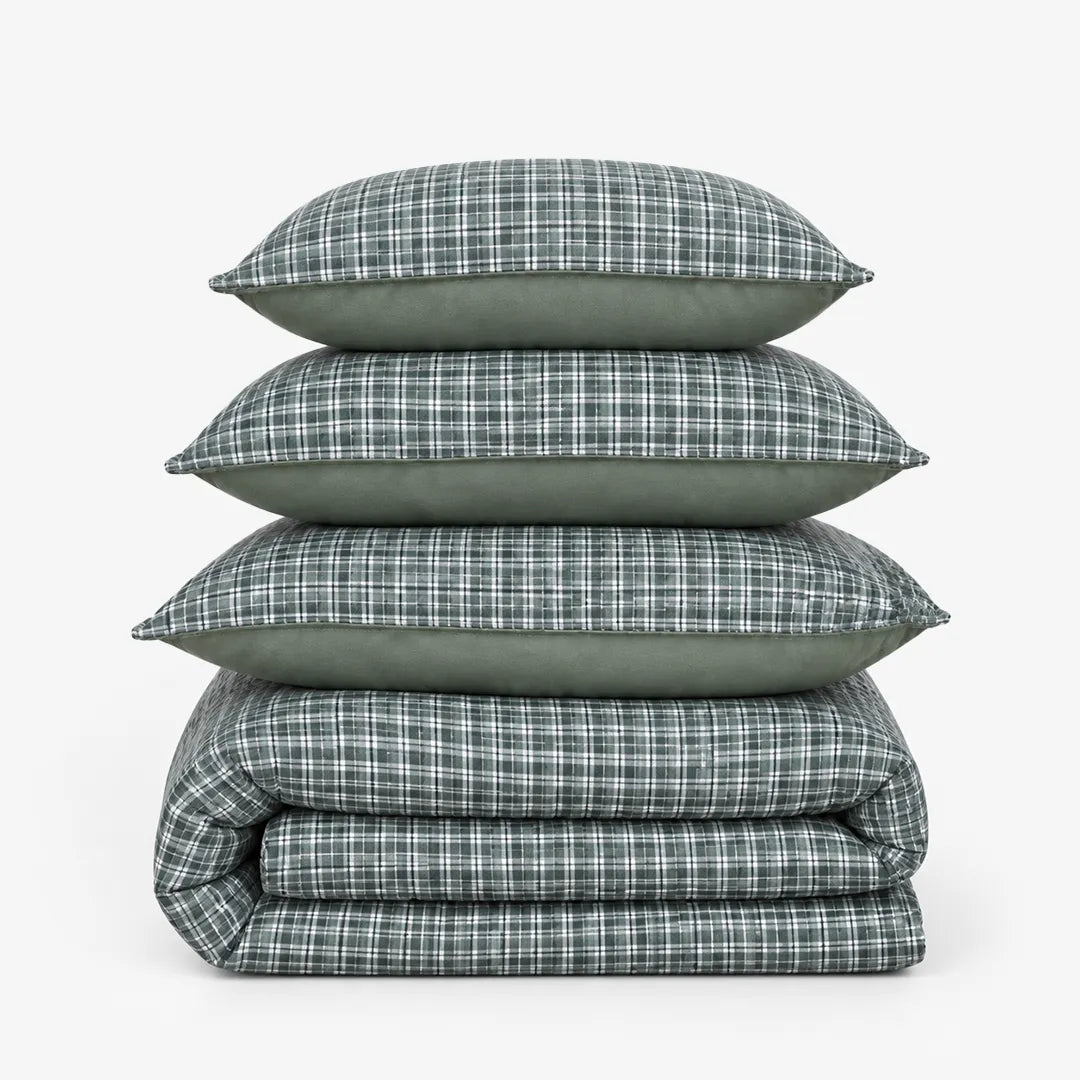Zarf California King Size Reversible Quilt  With 2 Pillowcases and 1 Breakfast Cushion cover - Dewdrop