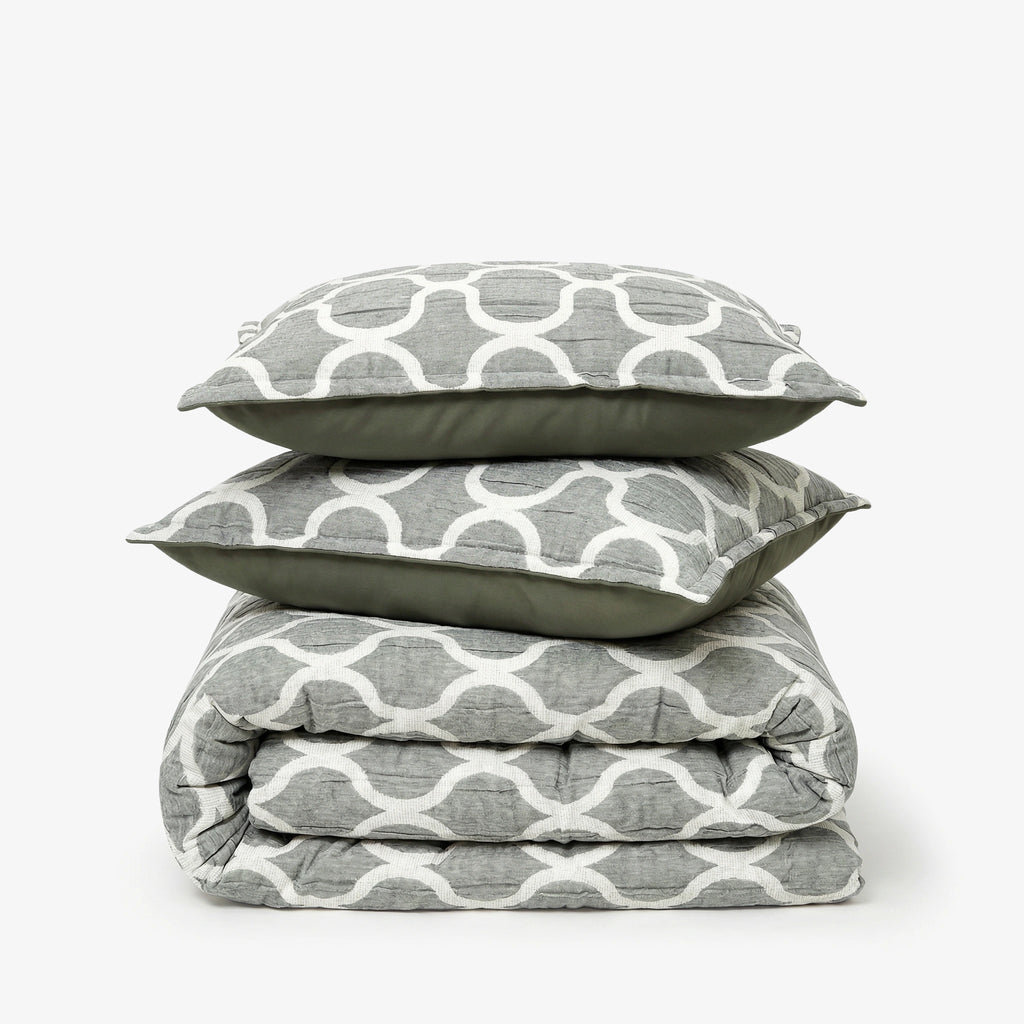 Zarf California King Size Plush Cotton AC Blanket With 2 Pillow Cases - Earthveil