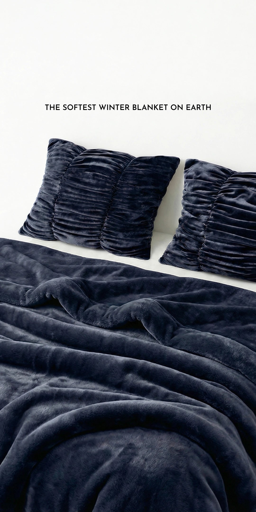 Zarf Ultra-Warm Luxury Winter Blanket With Two Cushion Covers - Ebony