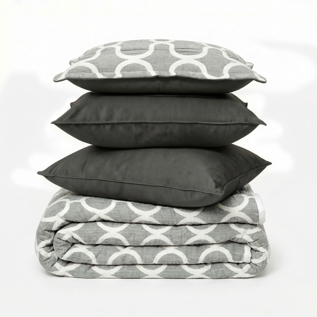 Zarf California King Size Plush Cotton AC Blanket With 2 Pillow Cases - Earthveil