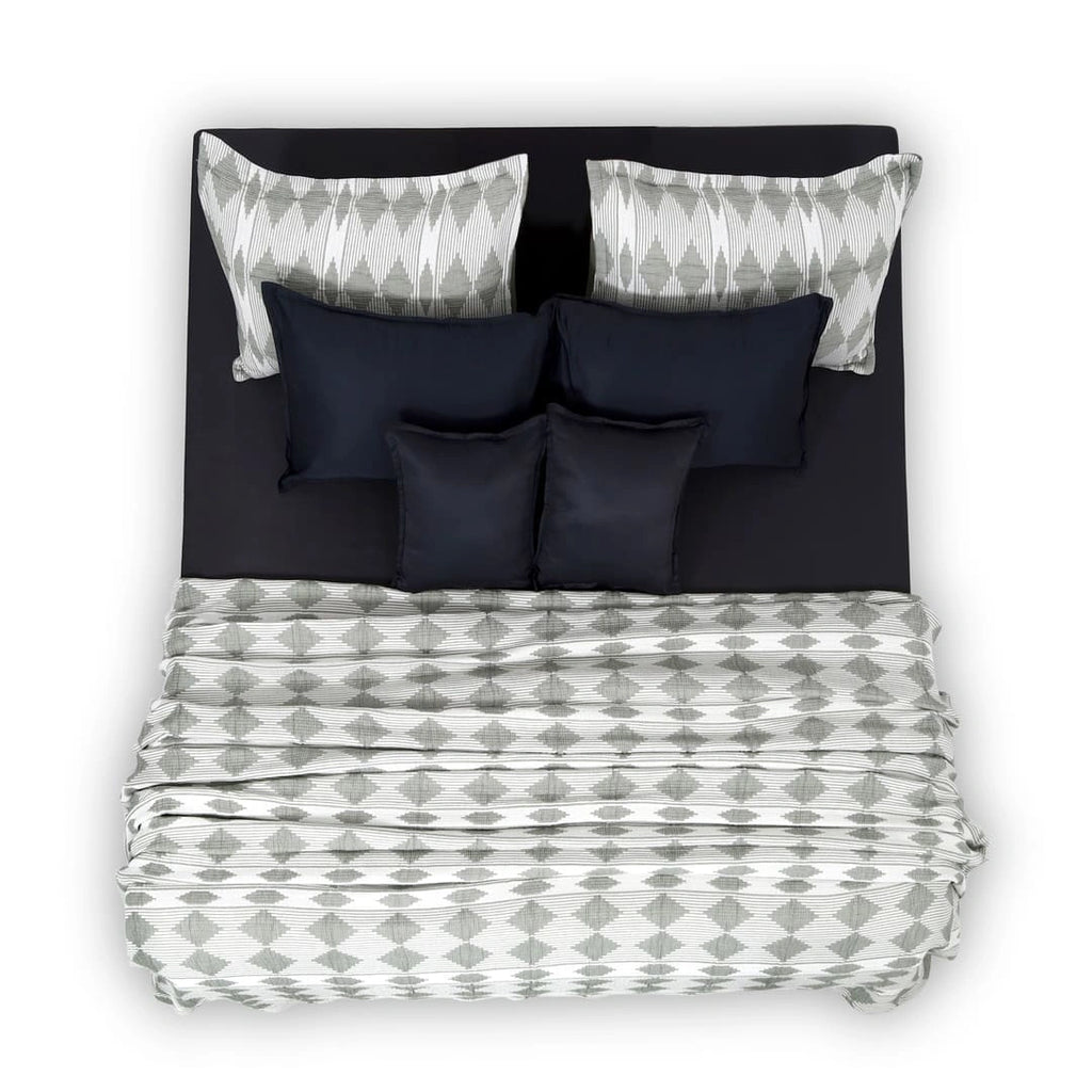 Zarf California King Size Plush Cotton AC Blanket With 2 Pillow Cases - Lunar Dust