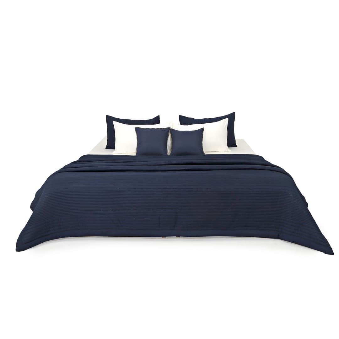 Zarf California King Size AC Comforters With 2 Pillow Cases & 2 Cushion Covers - Navy Blue
