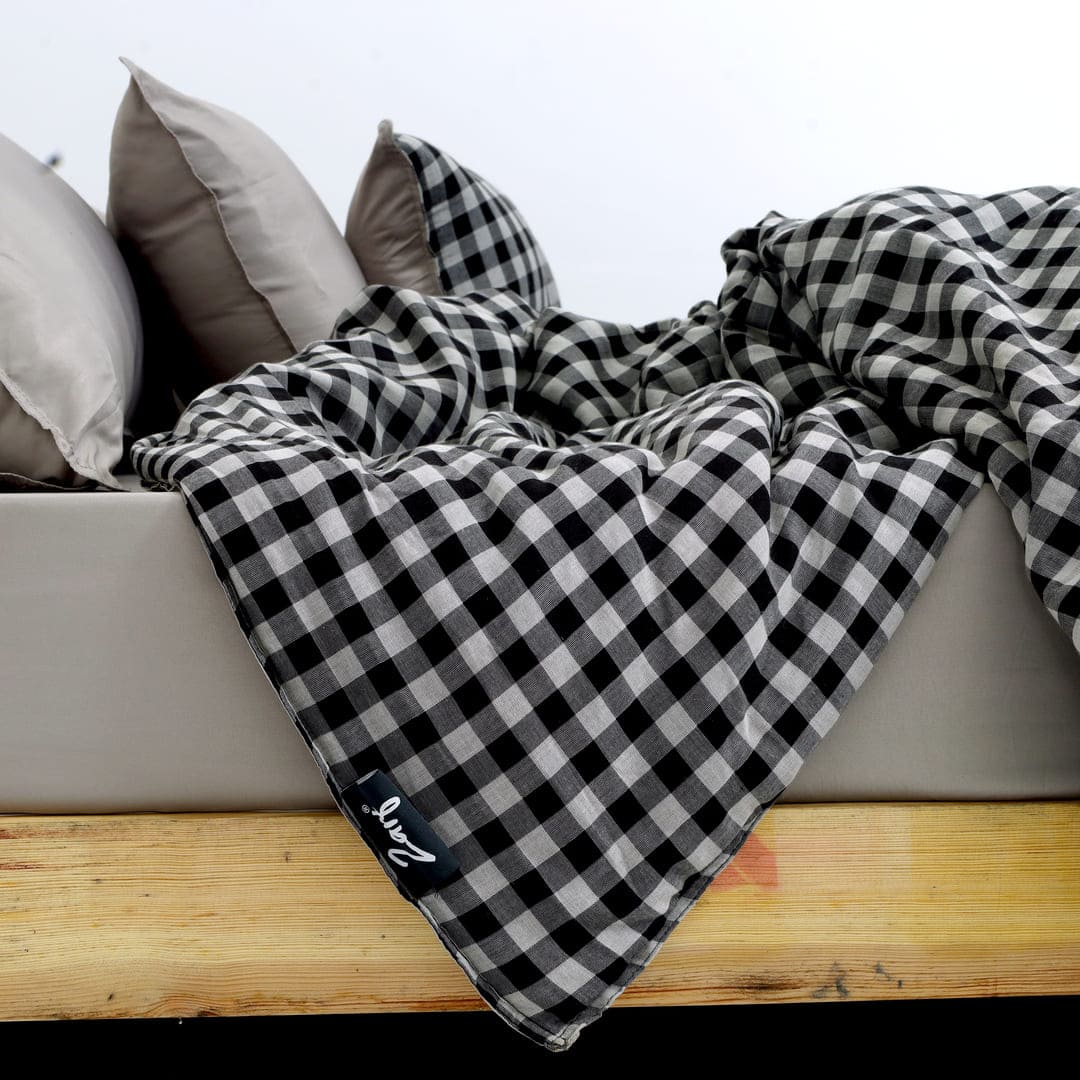 AC Comforter With 2 Pillow Cases and 1 Breakfast Pillow - Twilight