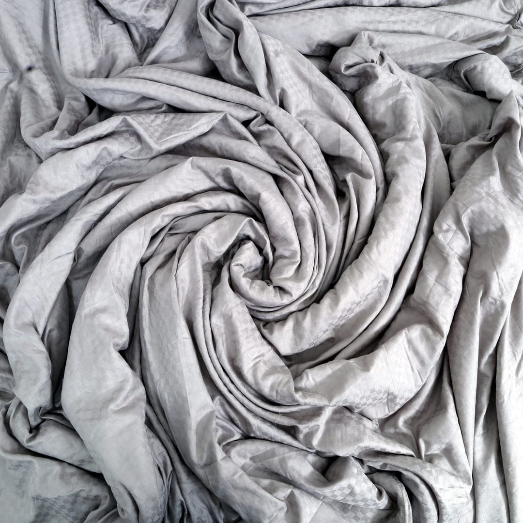 Zeries Egyptian Cotton Jacquard Bedsheets With 2 Pillow Cases & 2 Cushion Covers - Cenere