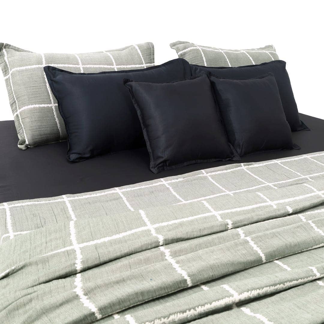 Zarf California King Size Plush Cotton AC Blanket With 2 Pillow Cases - Moonstone