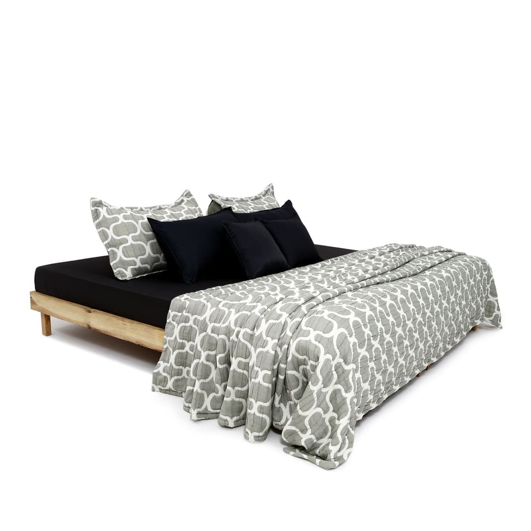 Zarf Plush Cotton AC Comforter For Single Size Bed With 2 Pillow Cases - Earthveil