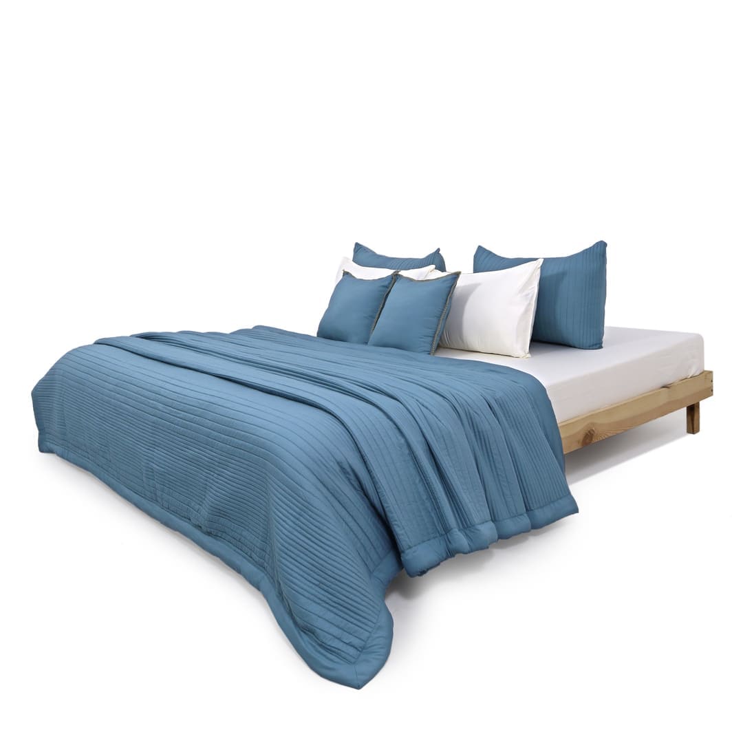 Zarf California King Size AC Comforters With 2 Pillow Cases & 2 Cushion Covers - Teal