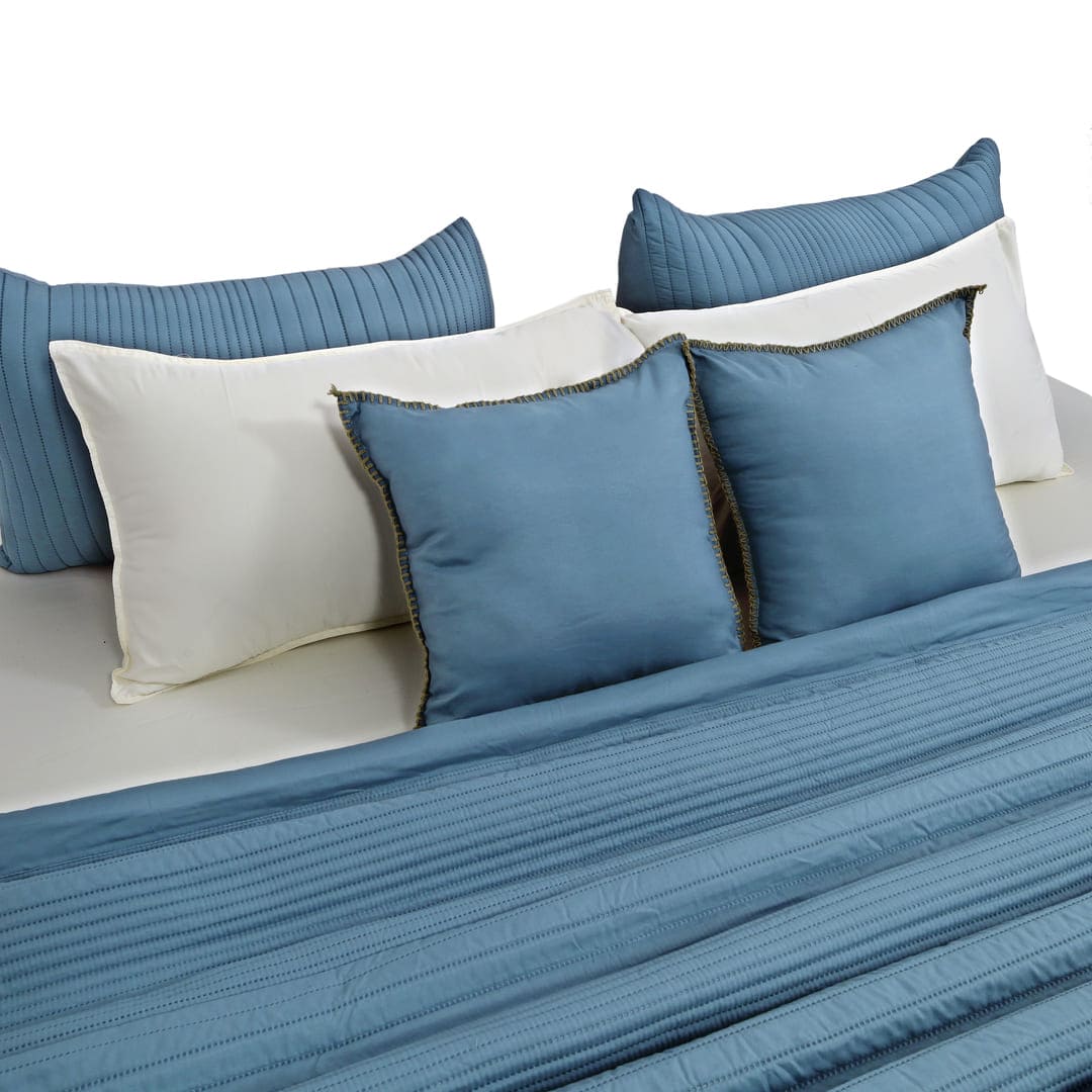 Zarf California King Size AC Comforters With 2 Pillow Cases & 2 Cushion Covers - Teal