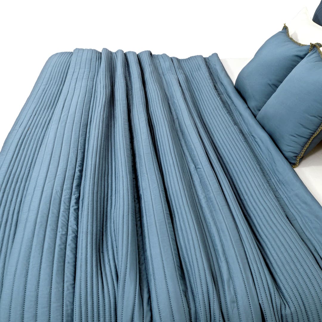 Zarf California King Size AC Comforters With 2 Pillow Cases & 2 Cushion Covers - Teal