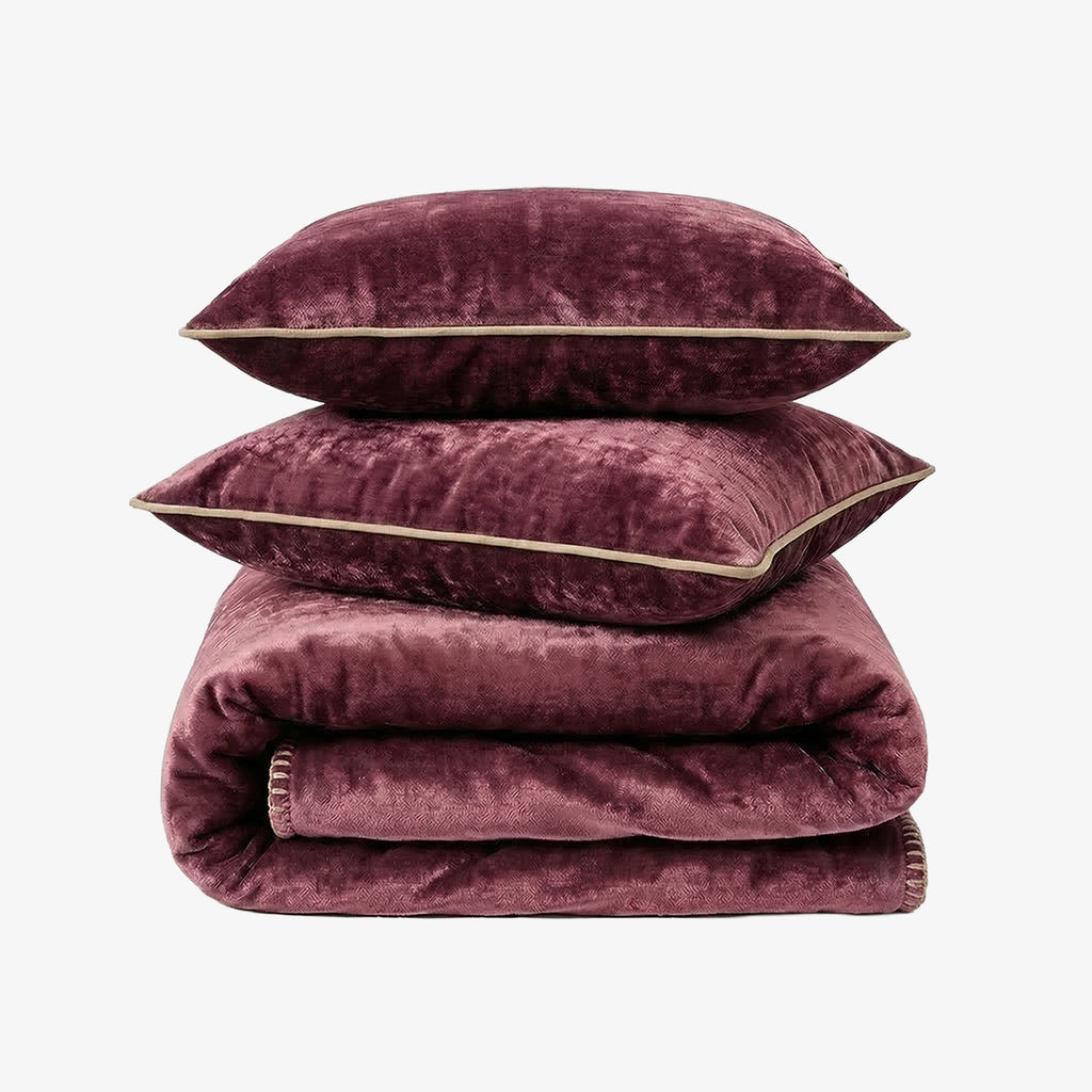 Zarf All-Season Premium AC Blanket With Two Cushion Covers - Mulberry
