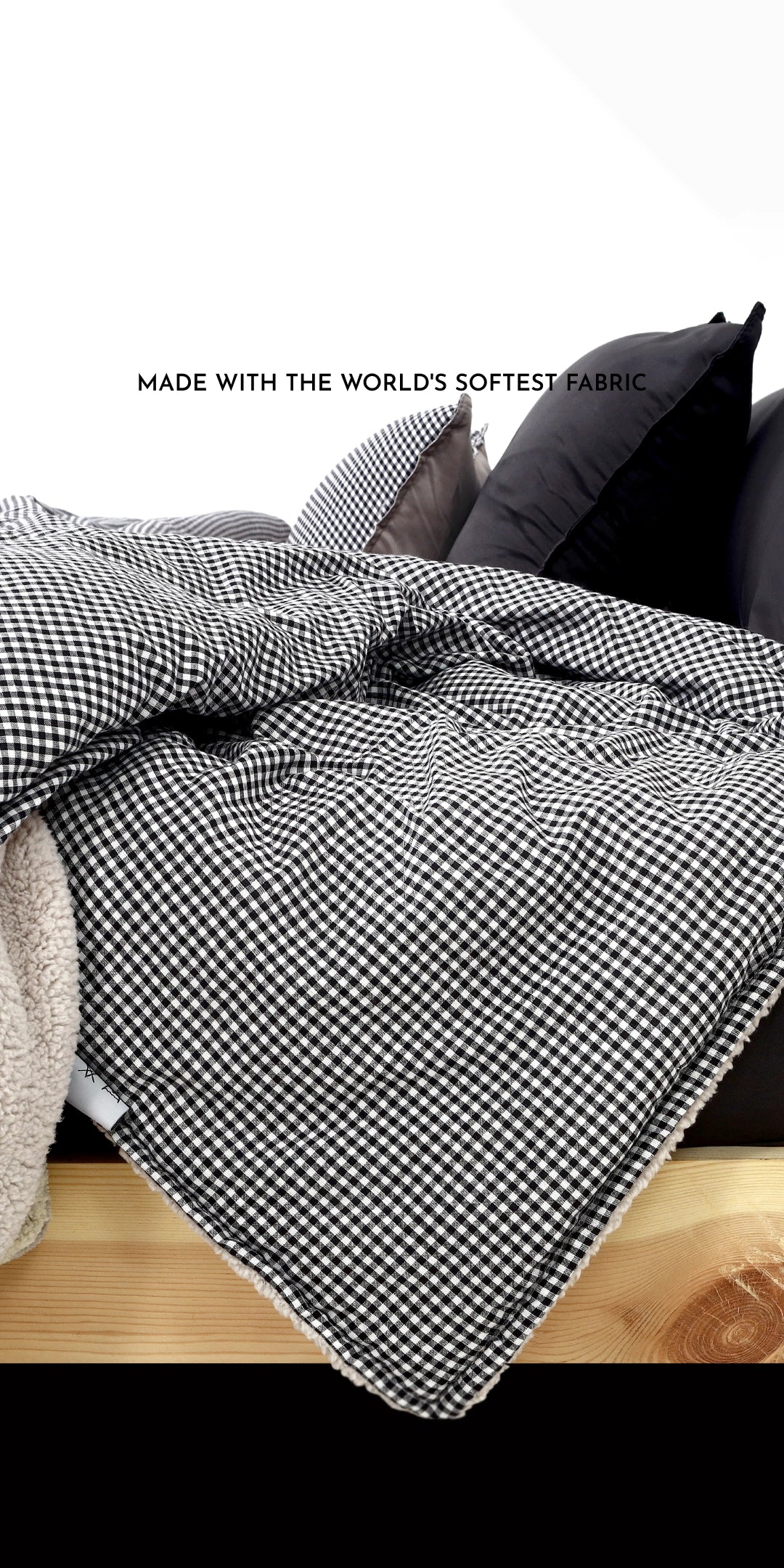 Zarf California King Size Reversible Quilt With 2 pillowcases and 1 Breakfast Cushion cover - Oxford