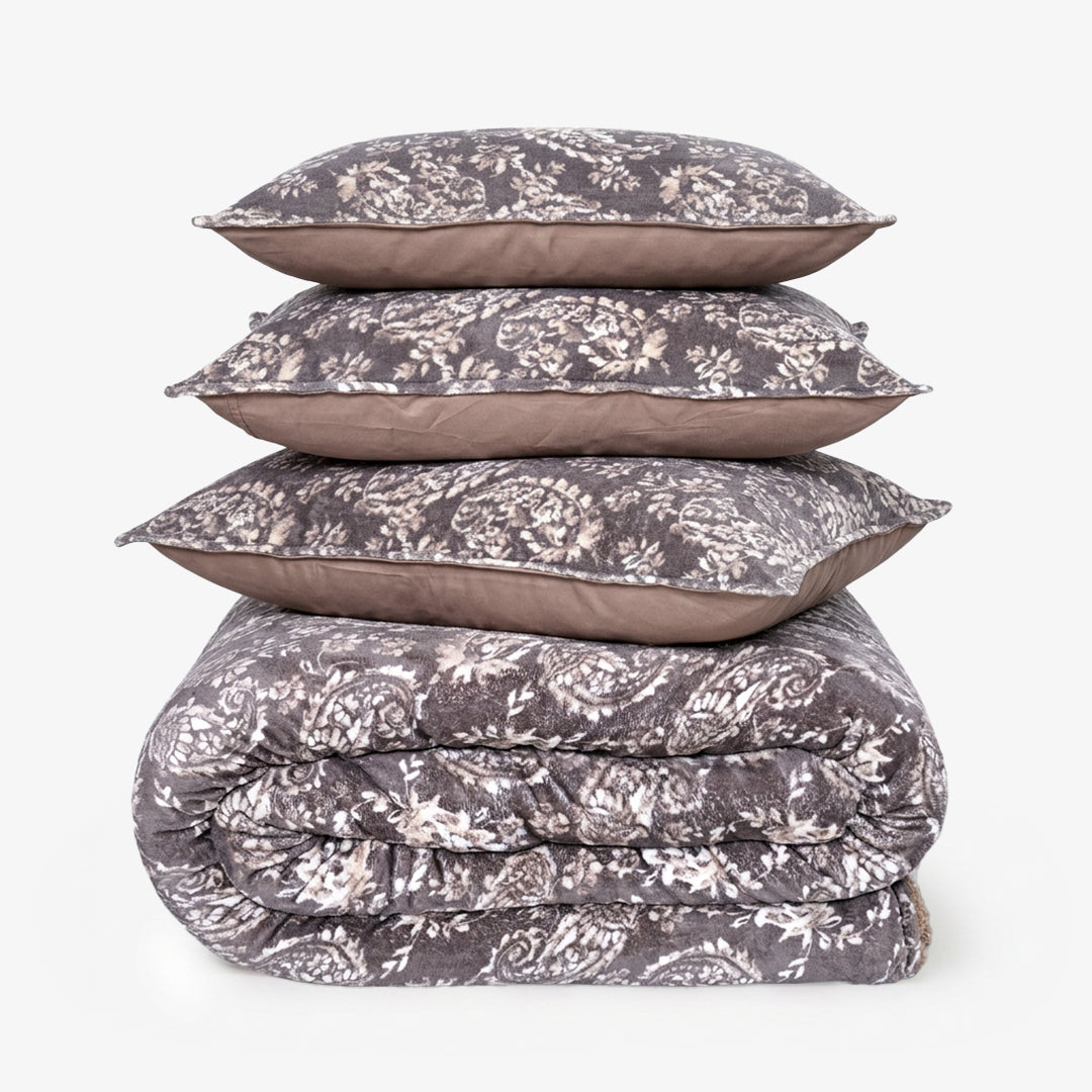 Zarf Reversible Quilt For Single Size Bed With 2 Pillow Covers and 1 Cushion Cover - Paisley