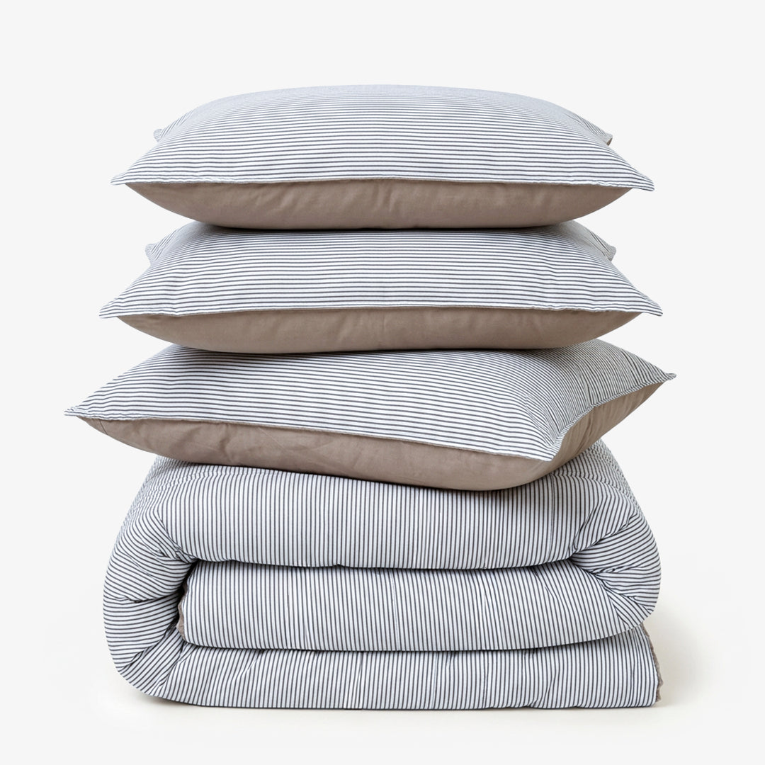 Zarf Reversible Quilt For Single Size Bed With 2 Pillow Covers and 1 Cushion Cover - Rigato
