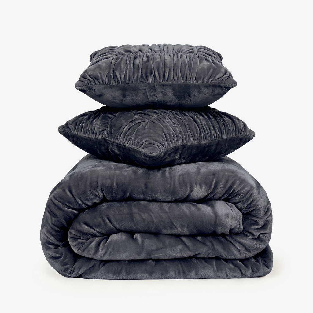 Zarf California King Size Reversible Quilt With 2 Cushion Covers - Sable