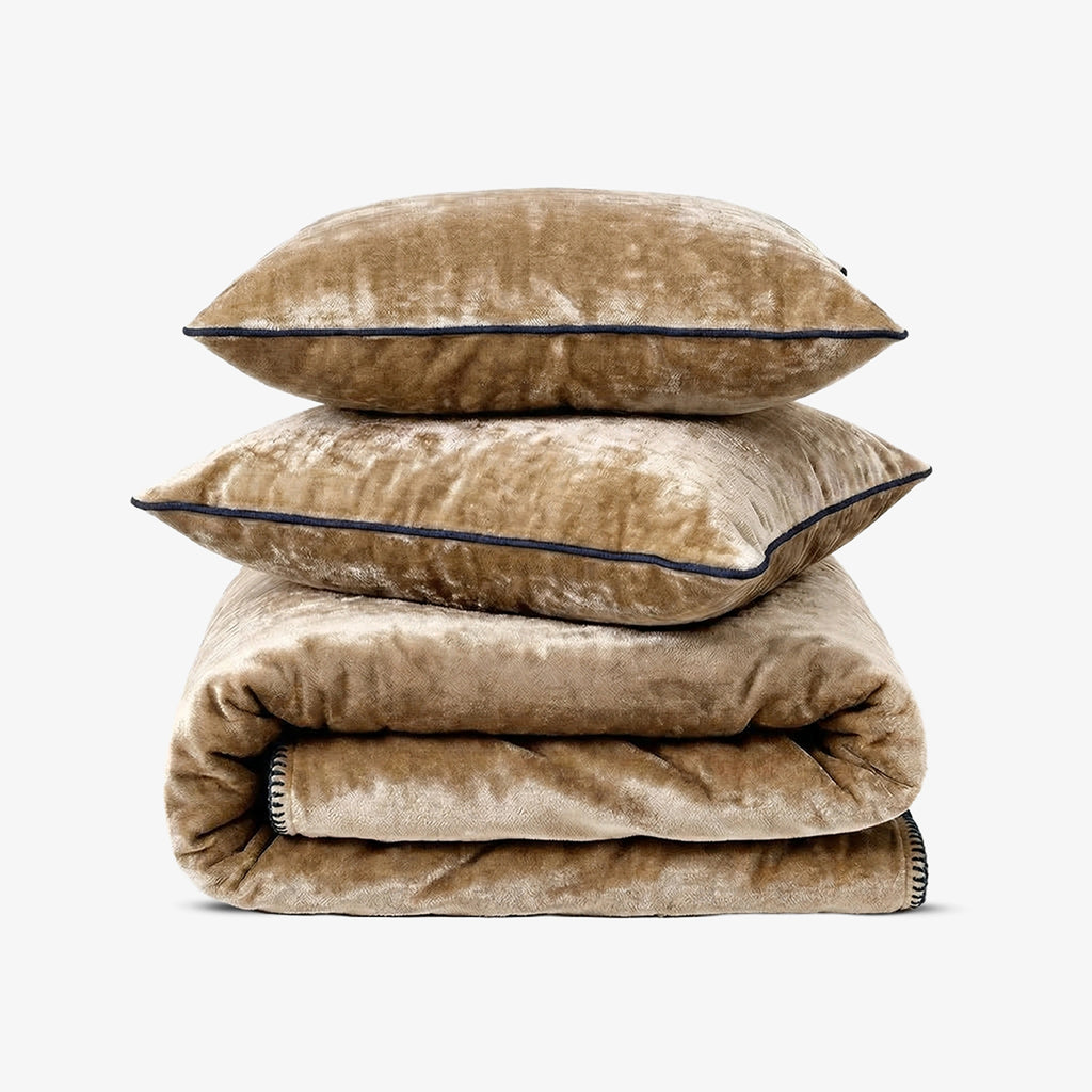 Zarf All-Season Premium AC Blanket With Two Cushion Covers - Taupe