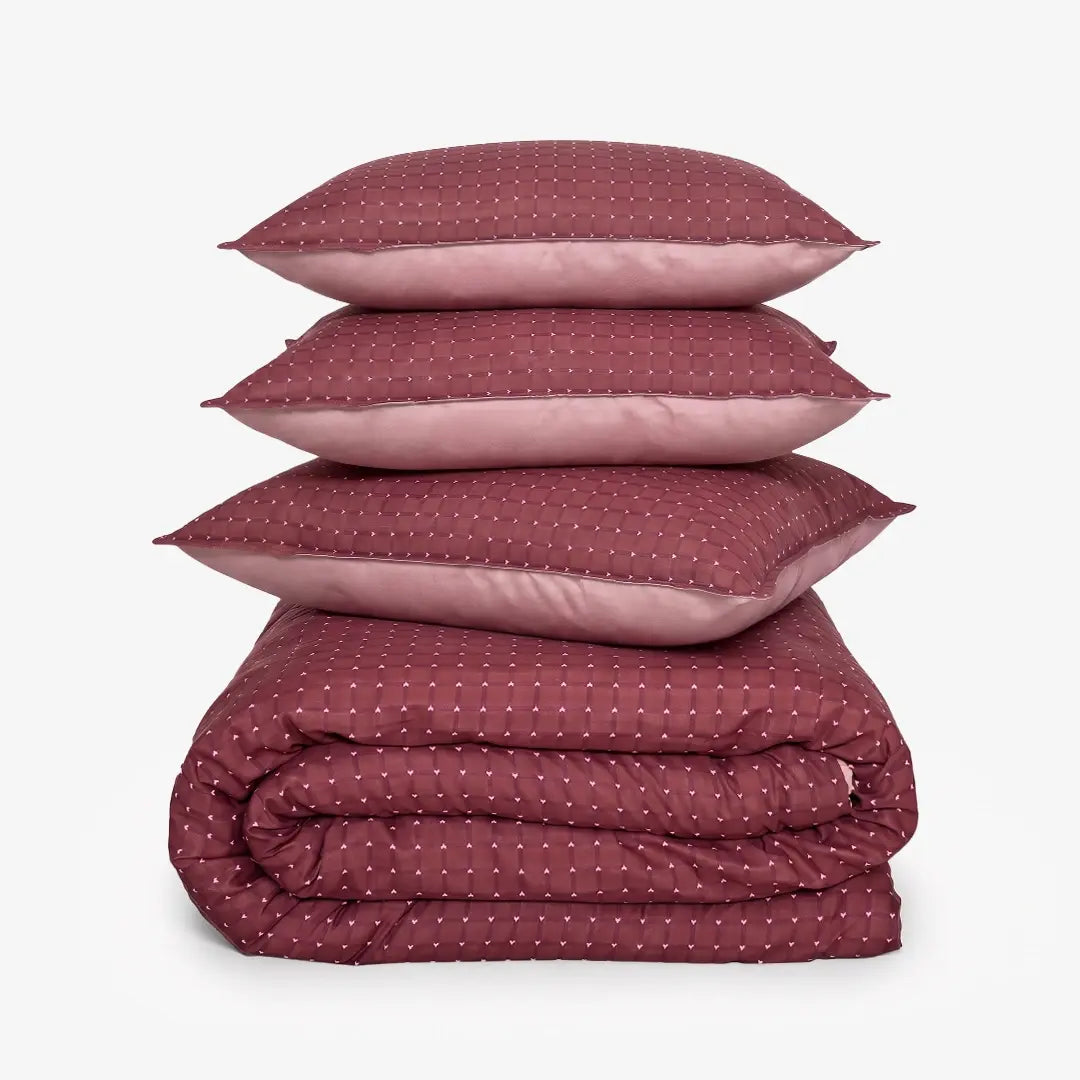 Zarf Reversible Quilt For Single Size Bed With 2 Pillow Covers and 1 Breakfast Cushion cover - Amorette
