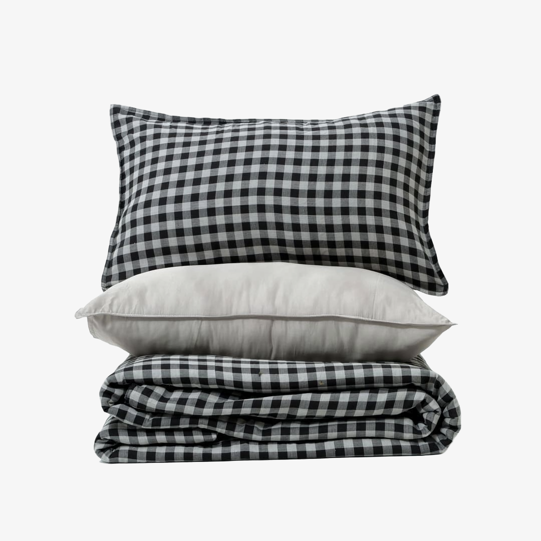 AC Comforter With 2 Pillow Cases and 1 Breakfast Pillow - Twilight