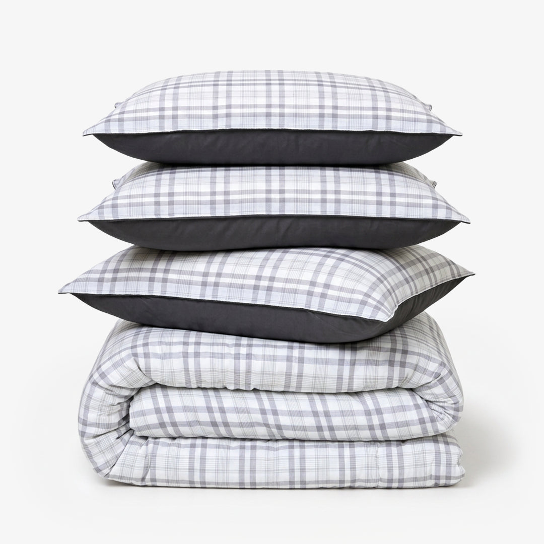 Zarf California King Size Reversible Quilt With 2 Pillow Covers and 1 Cushion Cover - Waverly