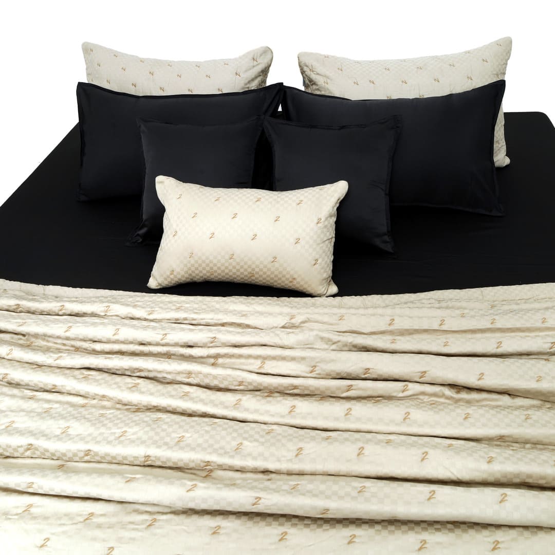 Zarf Luxe Comforter With 2 Pillow Cases and 1 Breakfast Pillow - Sterling