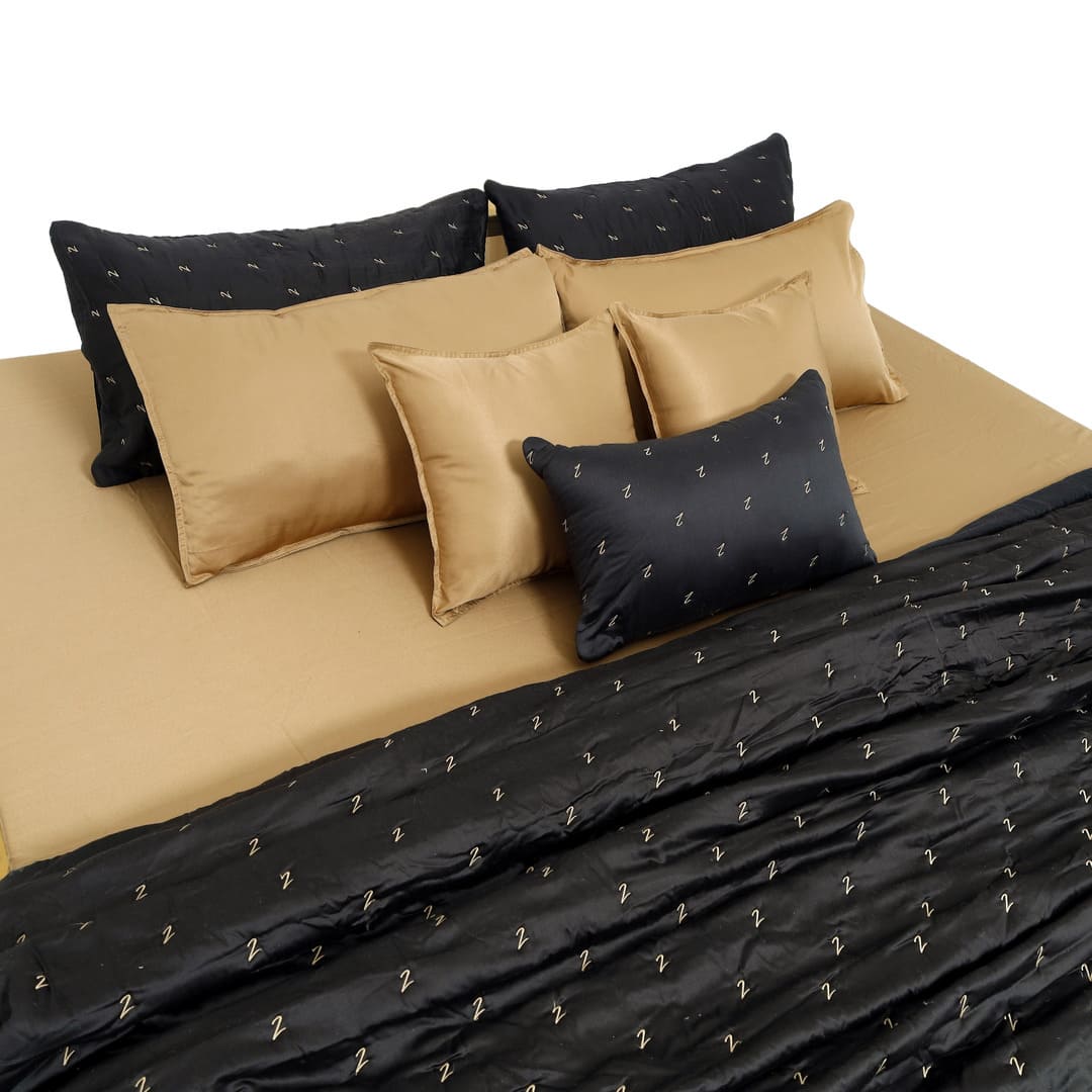 Zarf Luxe Comforter With 2 Pillow Cases and 1 Breakfast Pillow - Golden Eclipse