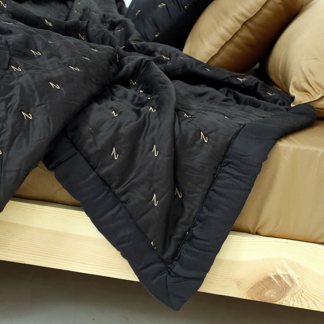 Zarf Luxe Comforter With 2 Pillow Cases and 1 Breakfast Pillow - Golden Eclipse