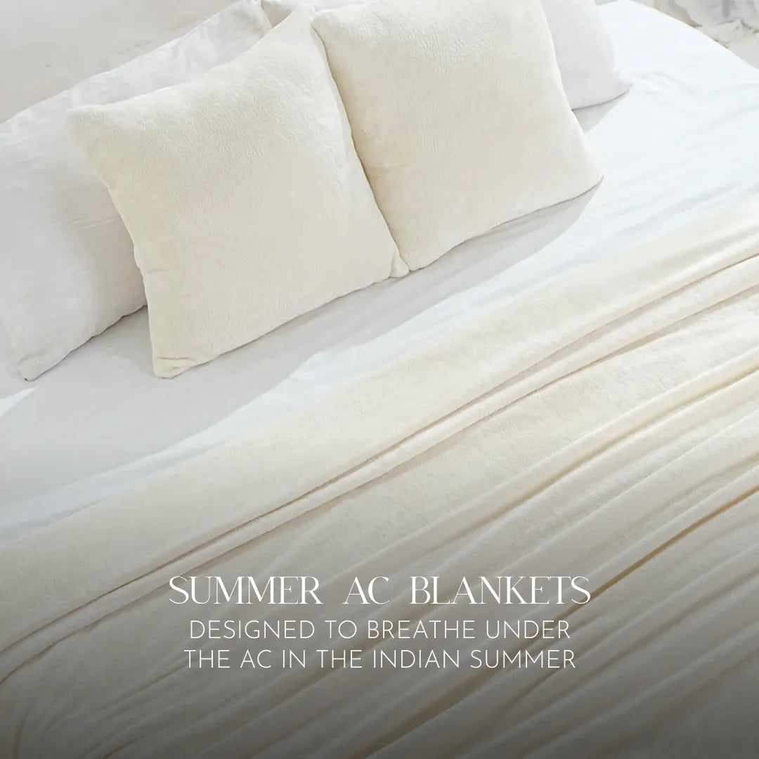 Zarf All-Season Premium AC Blanket With Two Cushion Covers - Daisy
