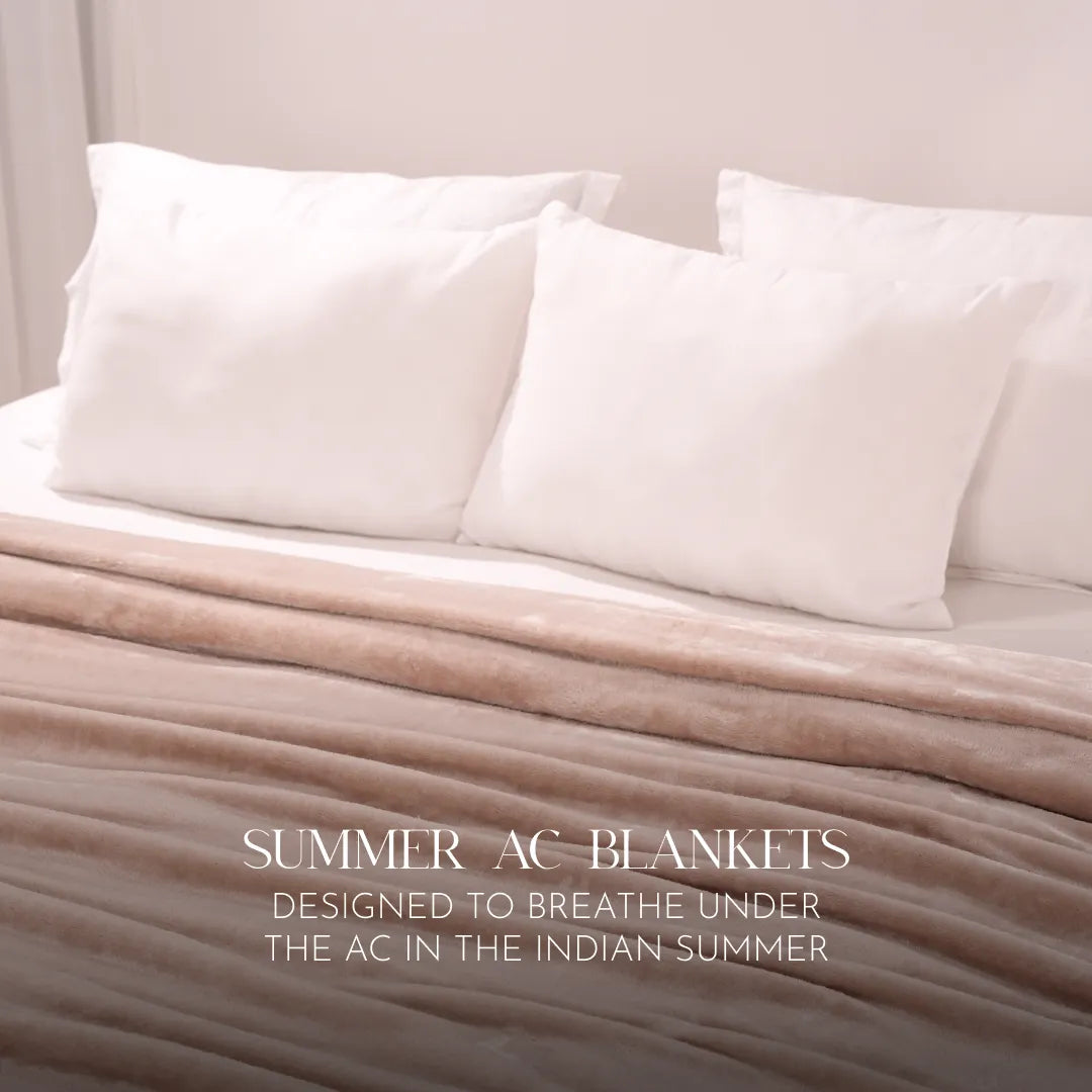 Zarf All-Season Premium AC Blanket With Two Cushion Covers - Ecru