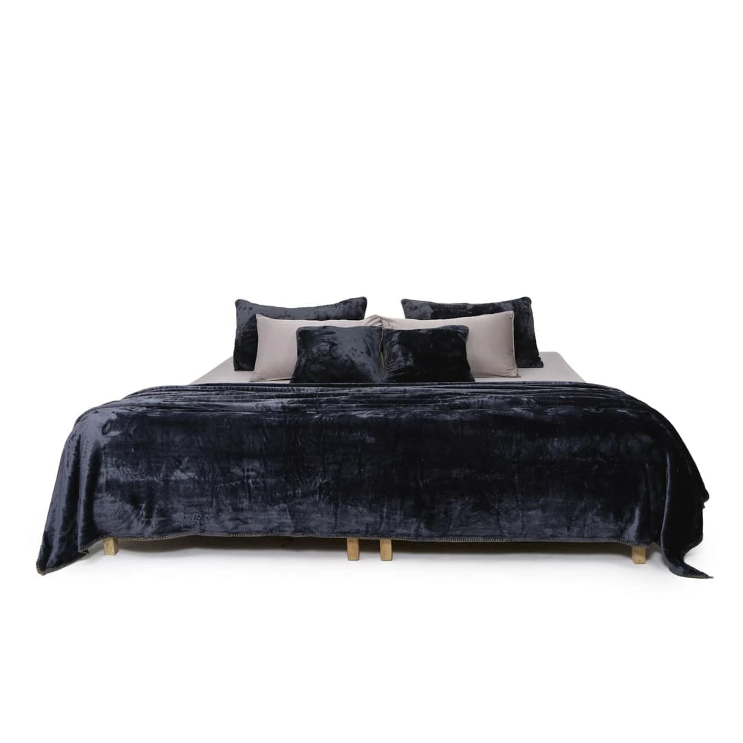 Zarf All-Season Premium AC Blanket With Two Cushion Covers - Charcoal Grey