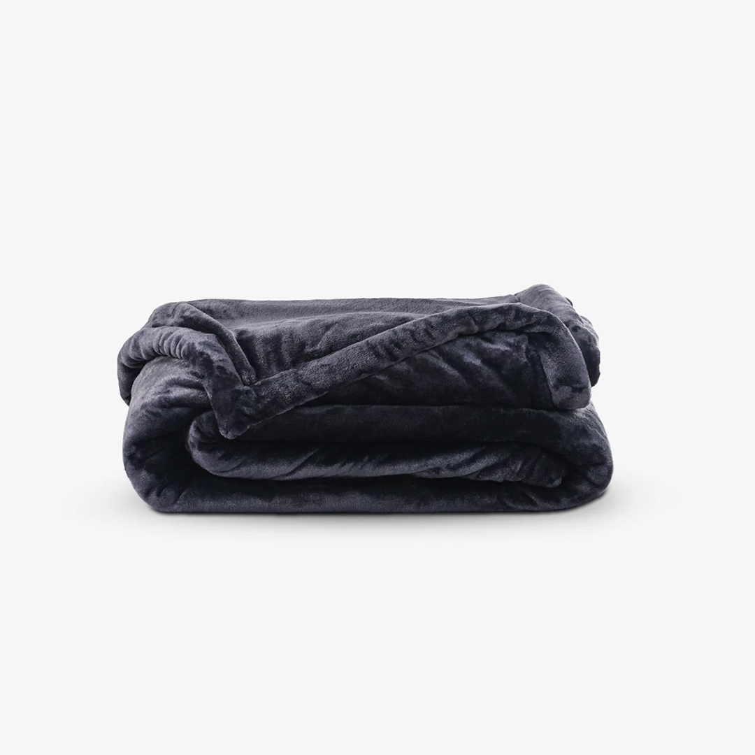 Zarf Ultra-Warm Luxury Winter Blanket With Two Cushion Covers - Ebony