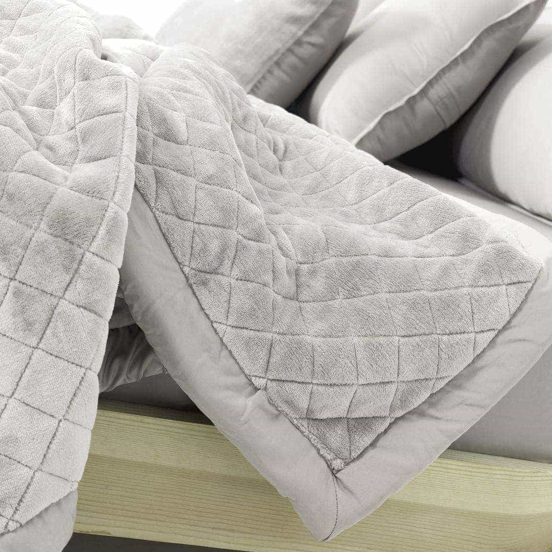 Zarf Luxe Bedding Set Of 9 - Riverbed