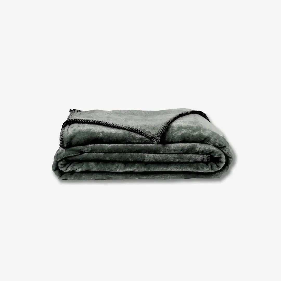 Zarf All-Season Premium AC Blanket With Two Cushion Covers - Olive