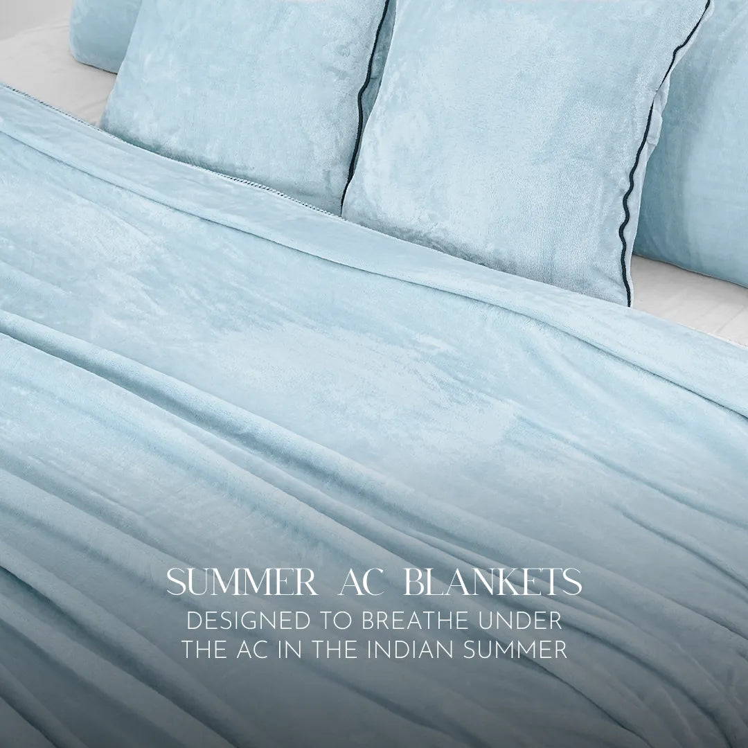Zarf All-Season Premium AC Blanket With Two Cushion Covers - Powder Blue